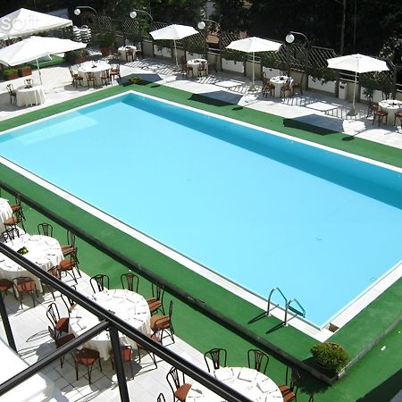 אטרי Hotel Du Parc מראה חיצוני תמונה