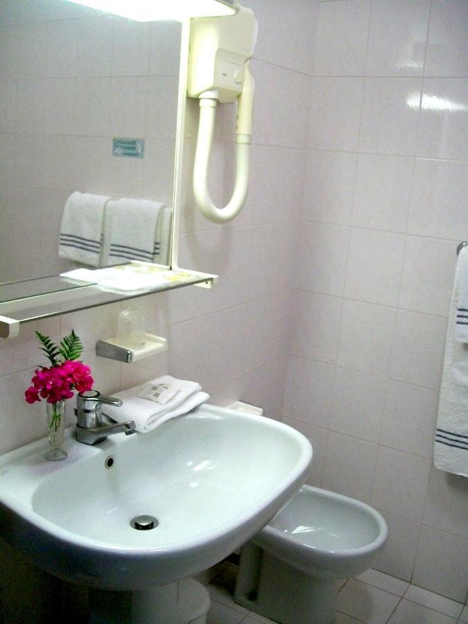אטרי Hotel Du Parc מראה חיצוני תמונה