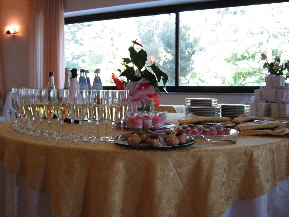 אטרי Hotel Du Parc מראה חיצוני תמונה