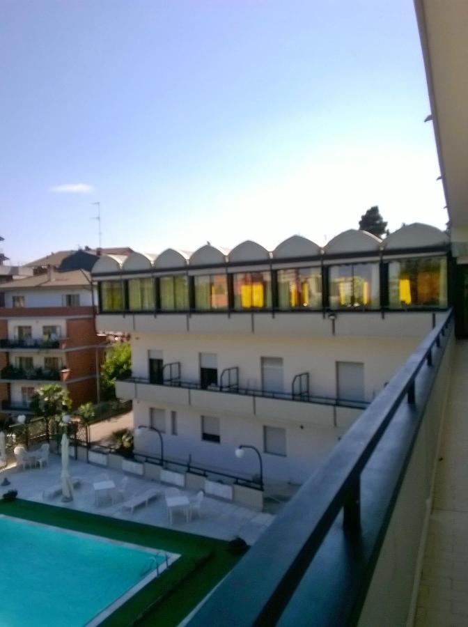 אטרי Hotel Du Parc מראה חיצוני תמונה