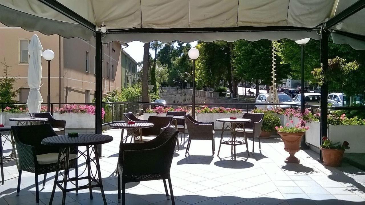 אטרי Hotel Du Parc מראה חיצוני תמונה