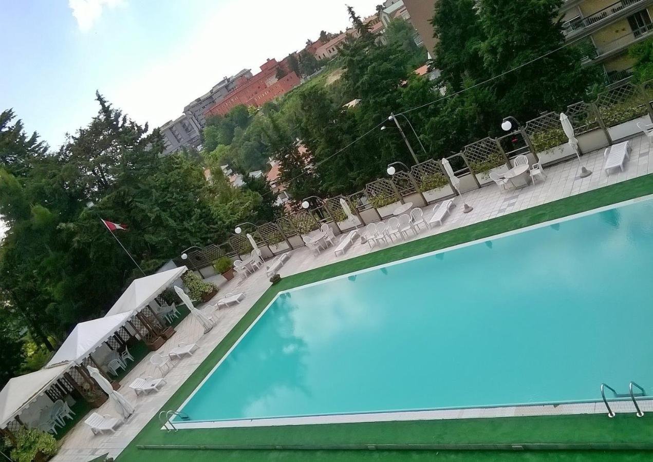אטרי Hotel Du Parc מראה חיצוני תמונה