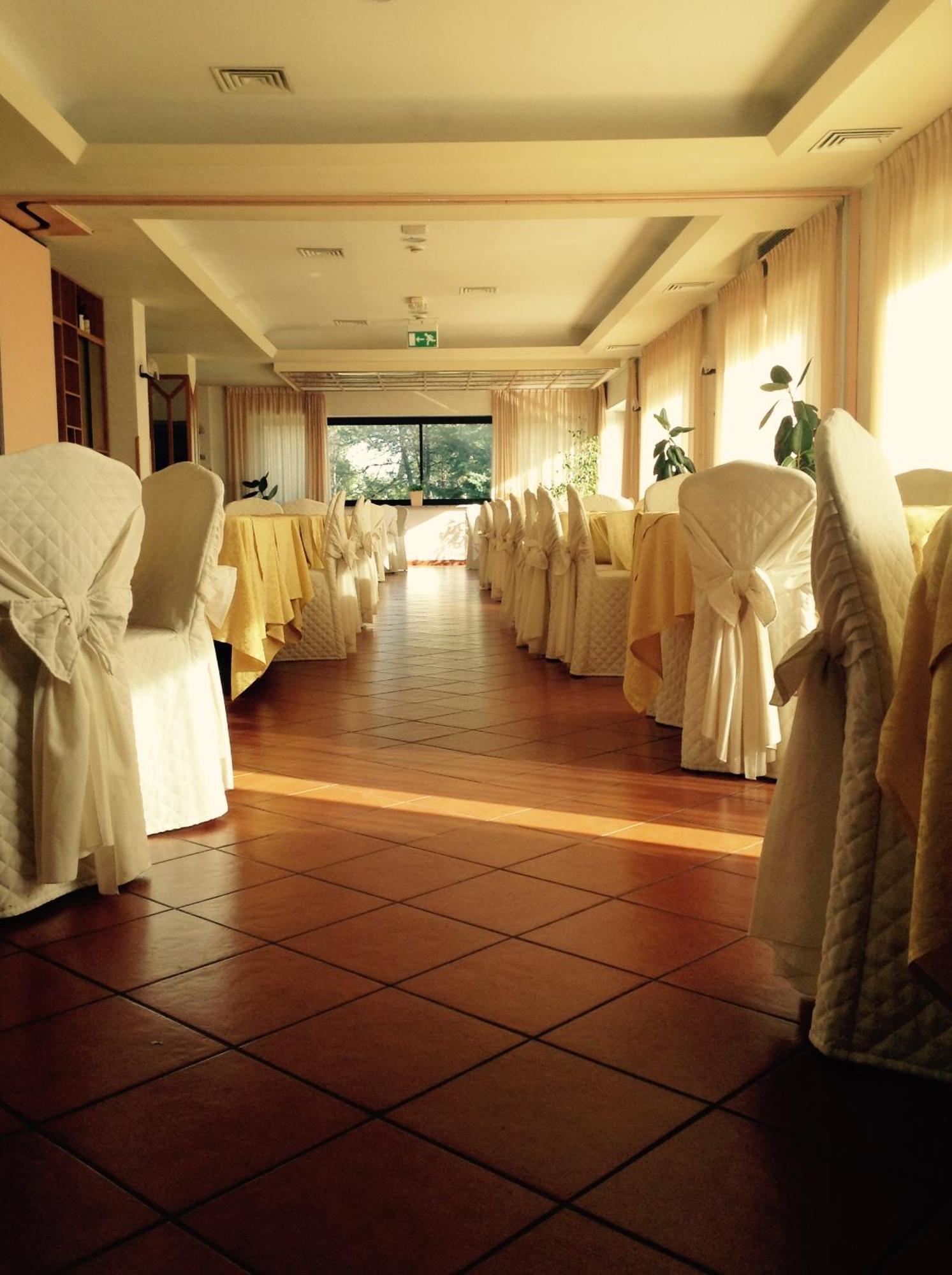 אטרי Hotel Du Parc מראה חיצוני תמונה