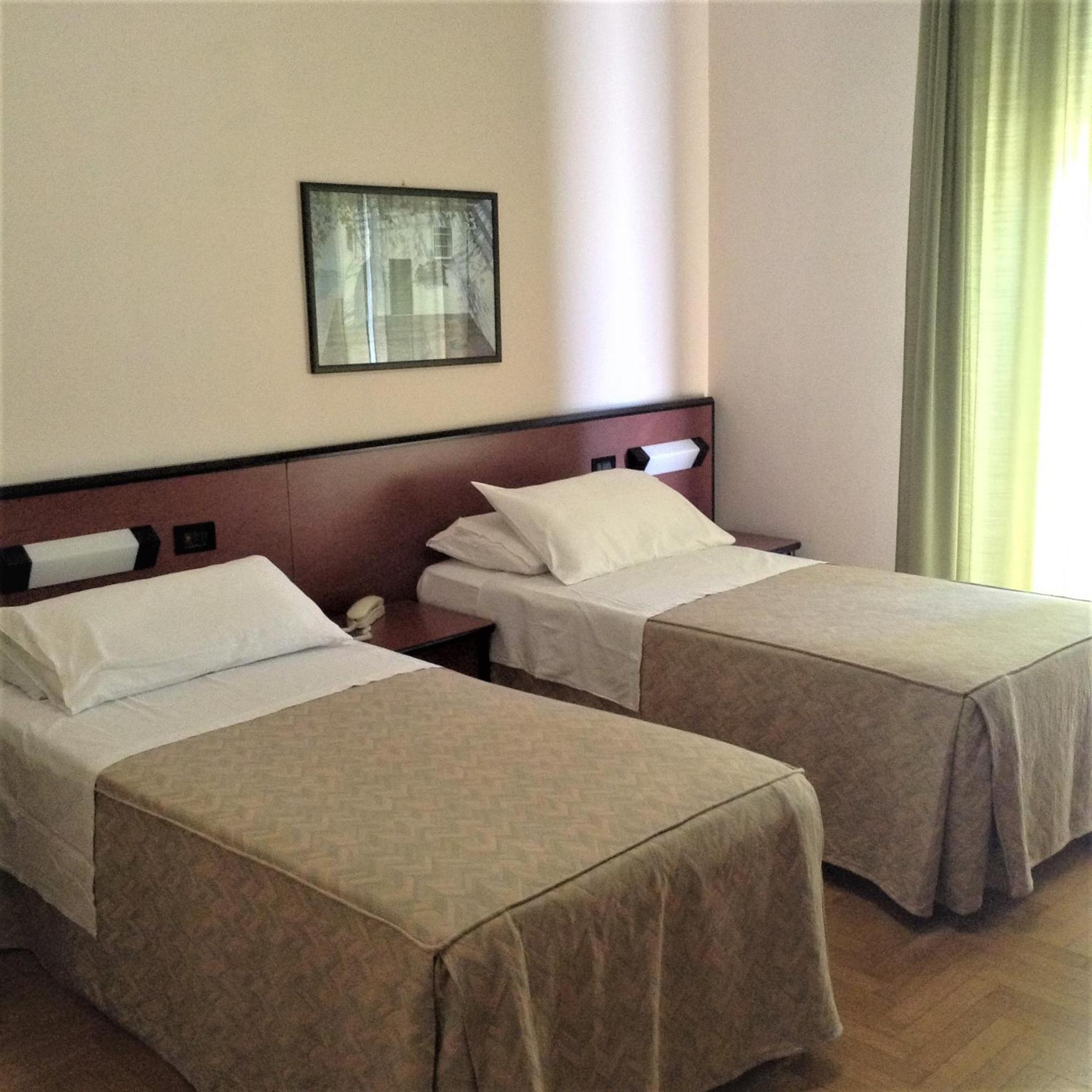 אטרי Hotel Du Parc מראה חיצוני תמונה