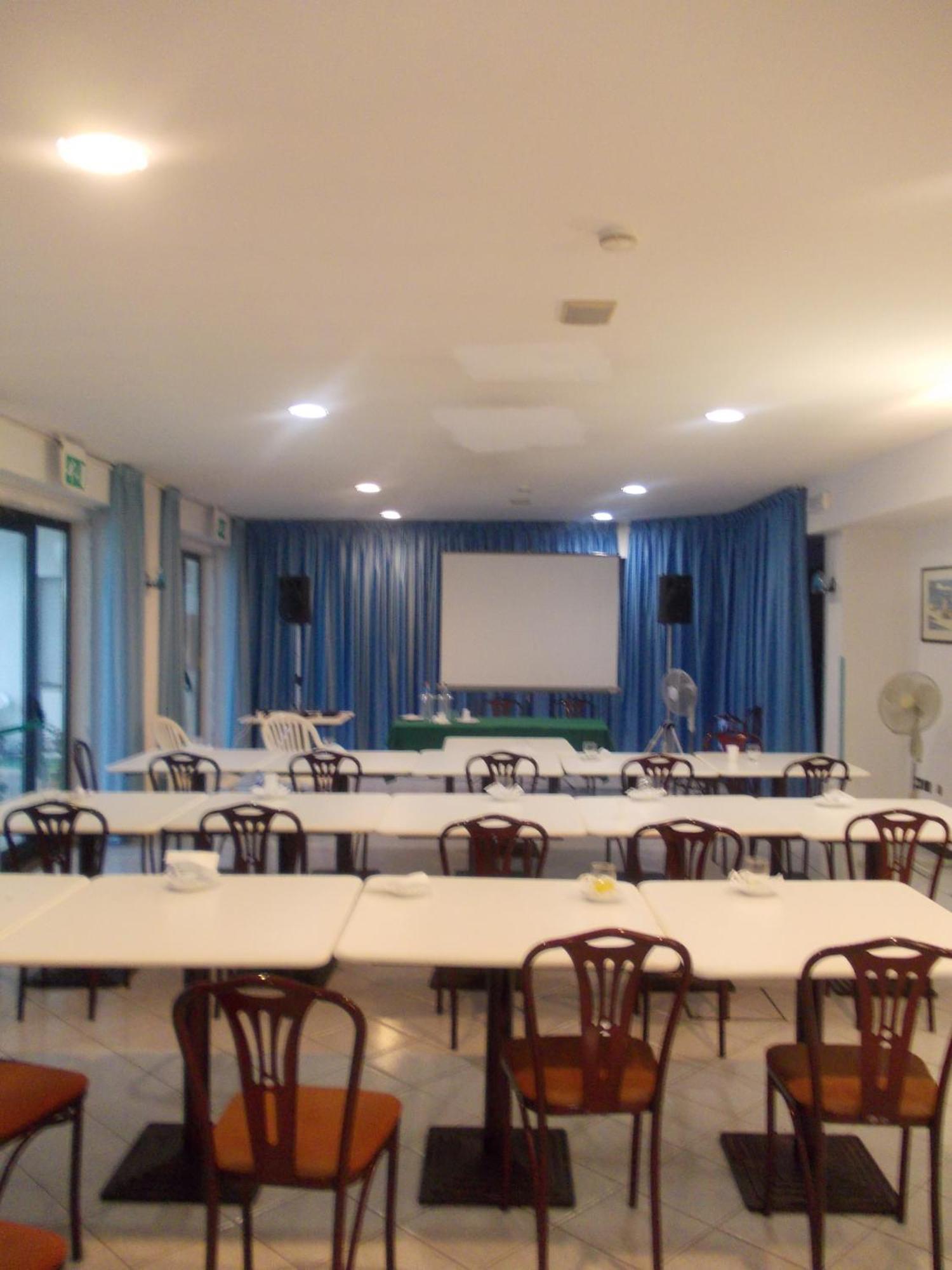 אטרי Hotel Du Parc מראה חיצוני תמונה